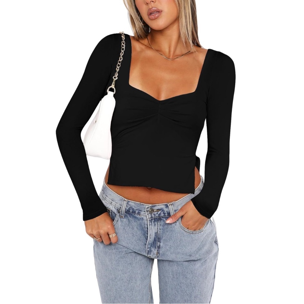 NWOT, Large Women's Square Neck Long Sleeve Crop Top Ruched Front Split SideTop